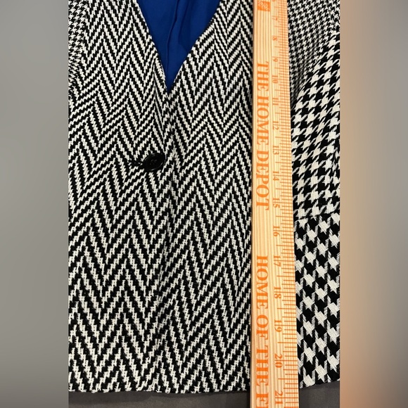 Ann Taylor Women’s Black & White Plaid Houndstooth Blazer, Blue Lining; Size 6P - Picture 8 of 8